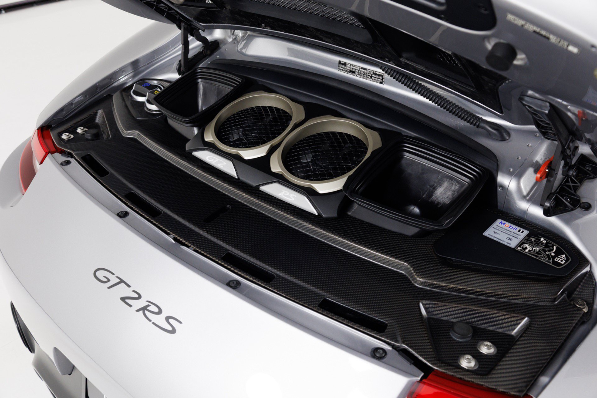 Used 2018 Porsche 911 GT2 RS RWD image 54