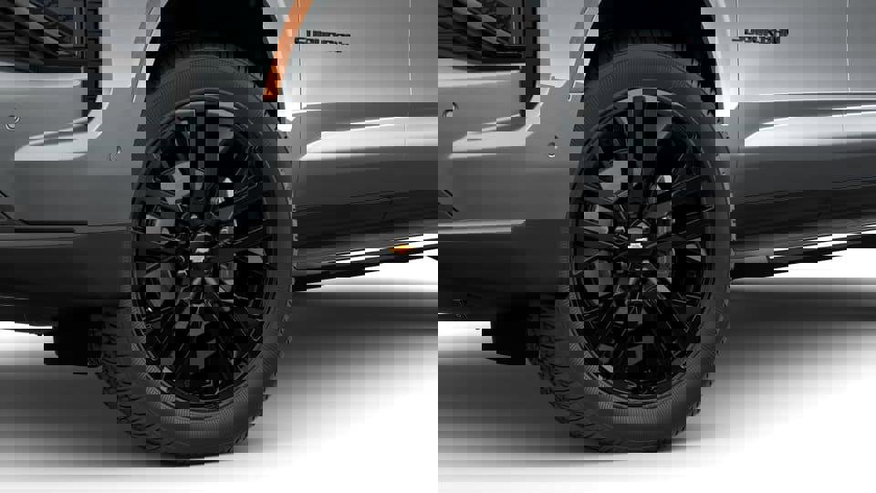 New 2026 Chevrolet Suburban Premier image 30