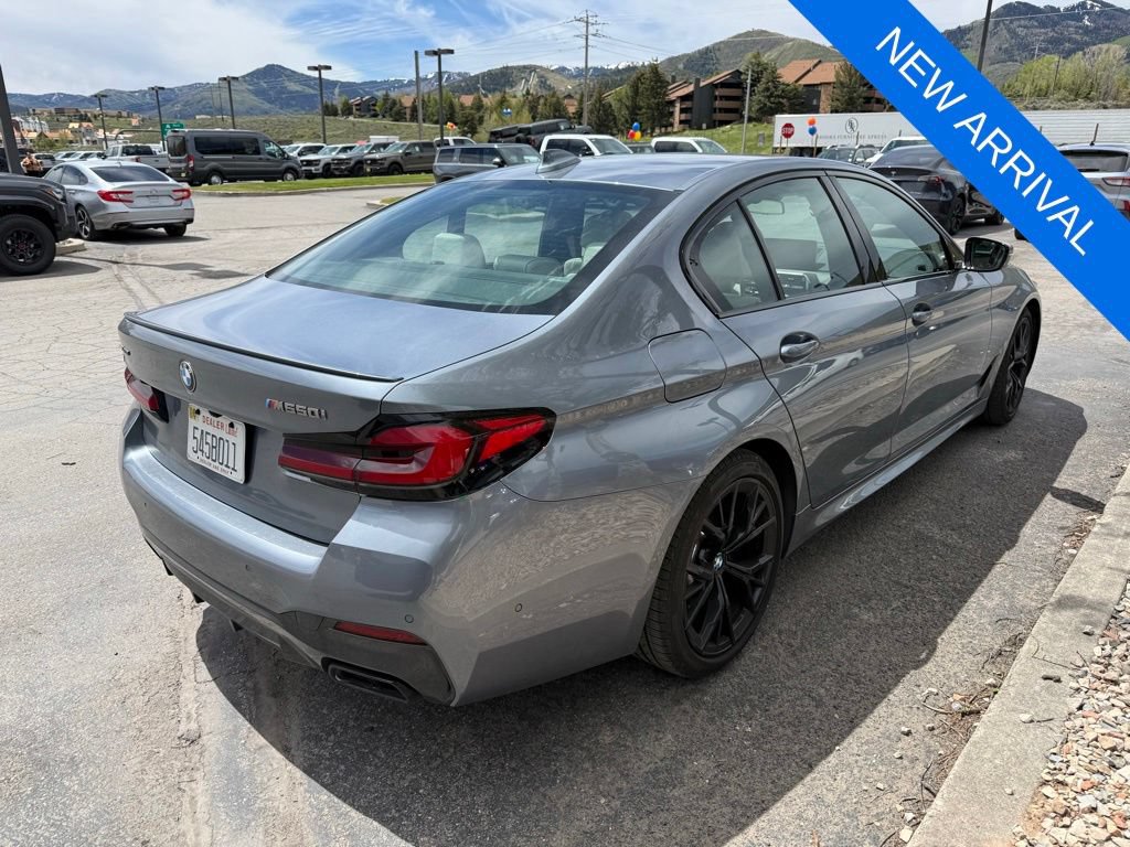 Used 2022 BMW M550i xDrive w/ Executive Package AWD/4WD image 6