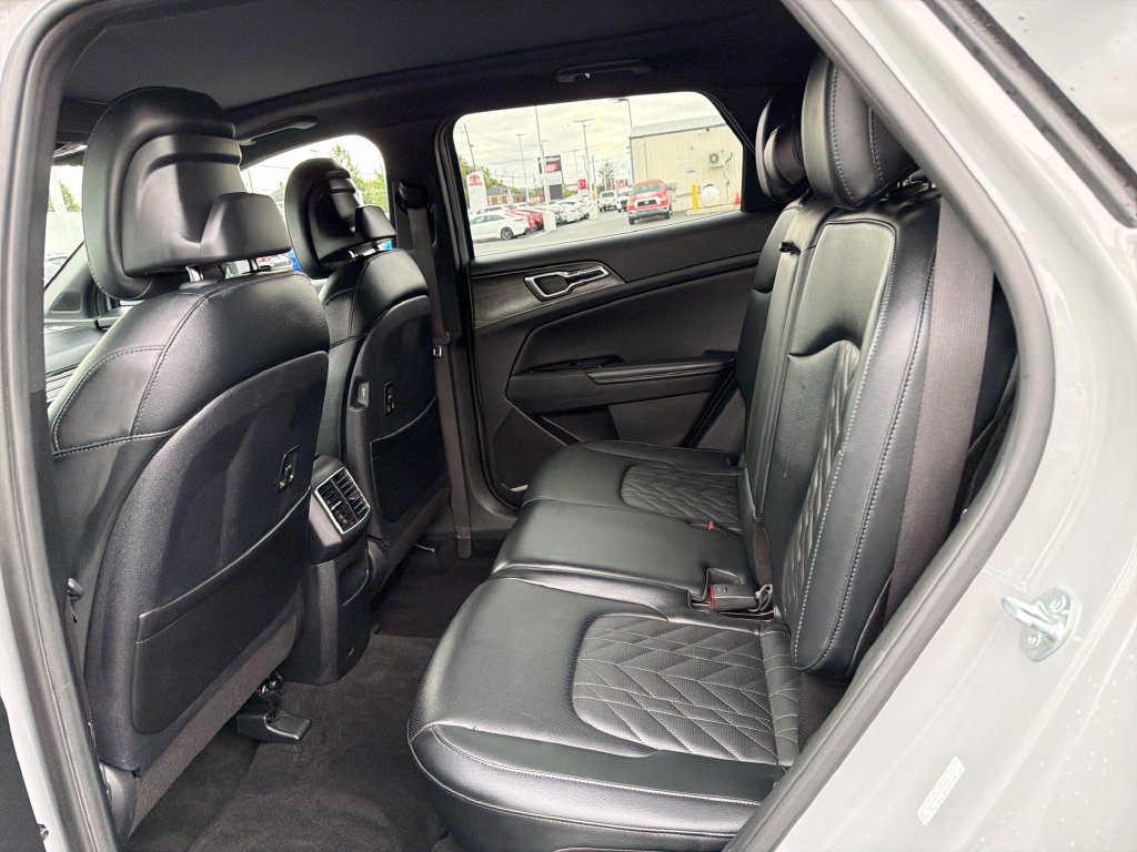 Used 2023 Kia Sportage X-Line w/ X-Line Premium Package AWD/4WD image 17