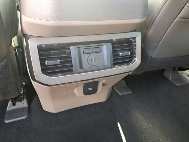 Certified 2025 Ford F450 Platinum w/ Platinum Plus Package image 13