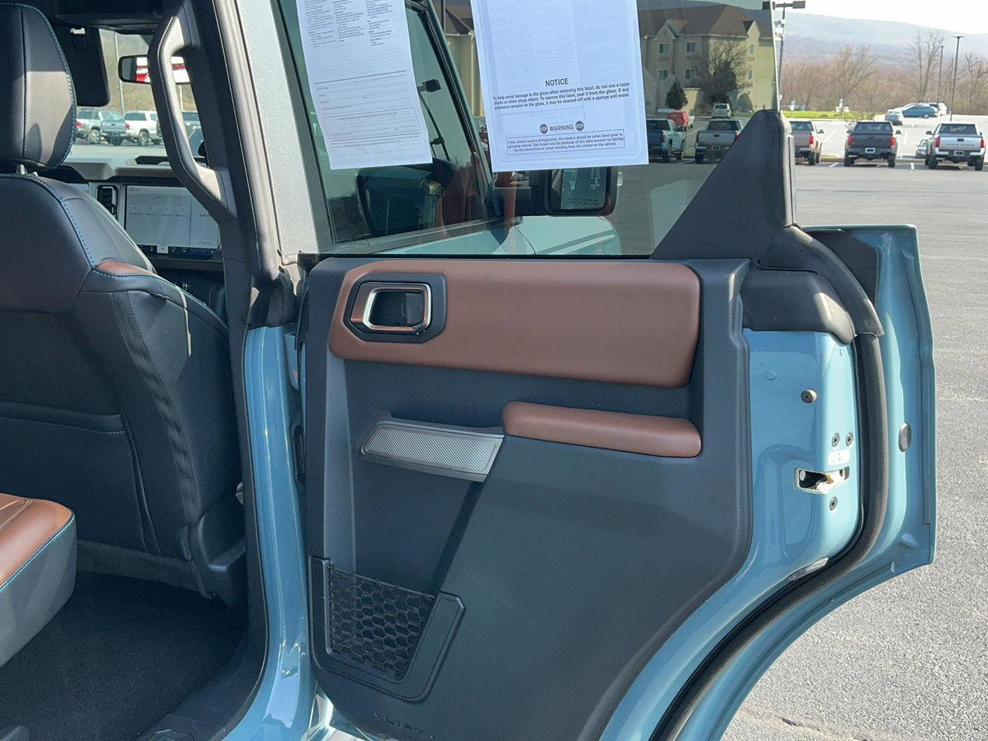 Used 2022 Ford Bronco Outer Banks image 30