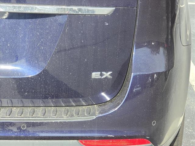 Used 2021 Kia Sedona EX image 9