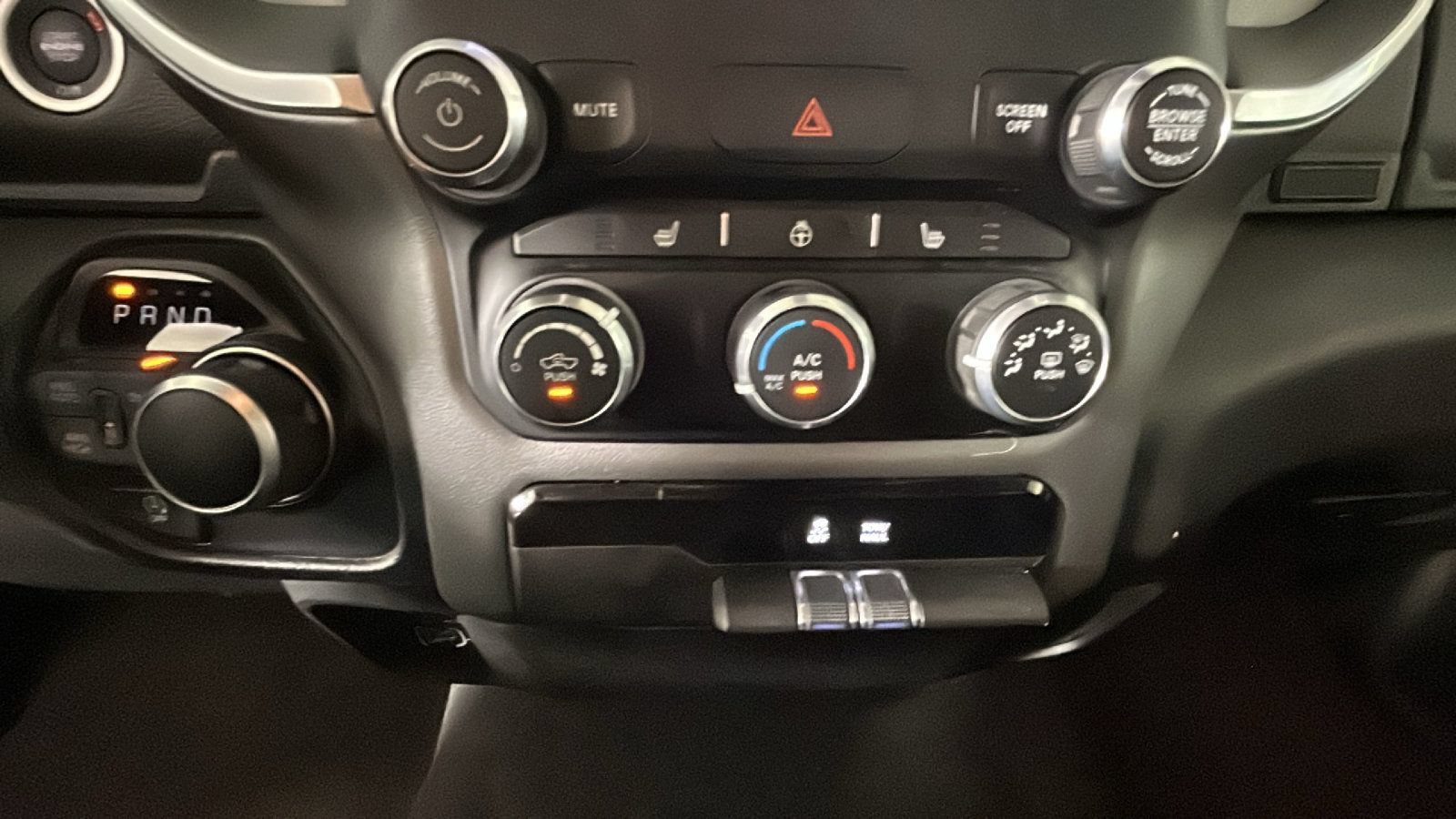 Used 2023 RAM 1500 Big Horn AWD/4WD image 25