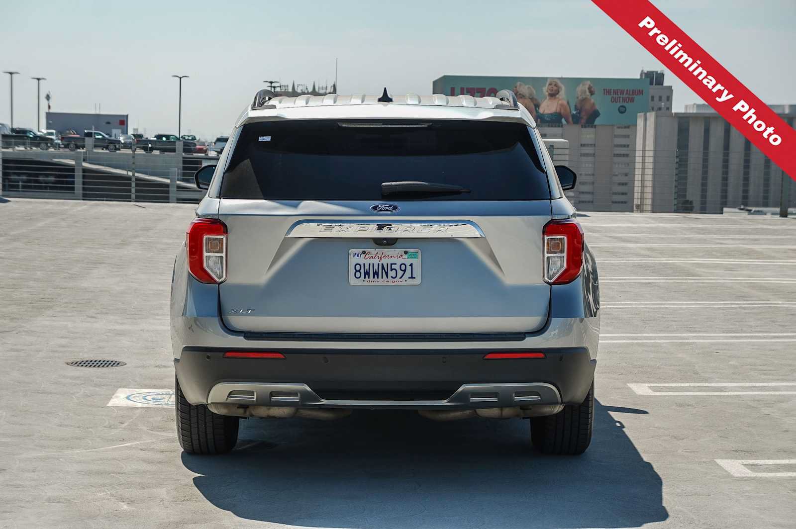 Used 2021 Ford Explorer XLT w/ Equipment Group 202A RWD image 7