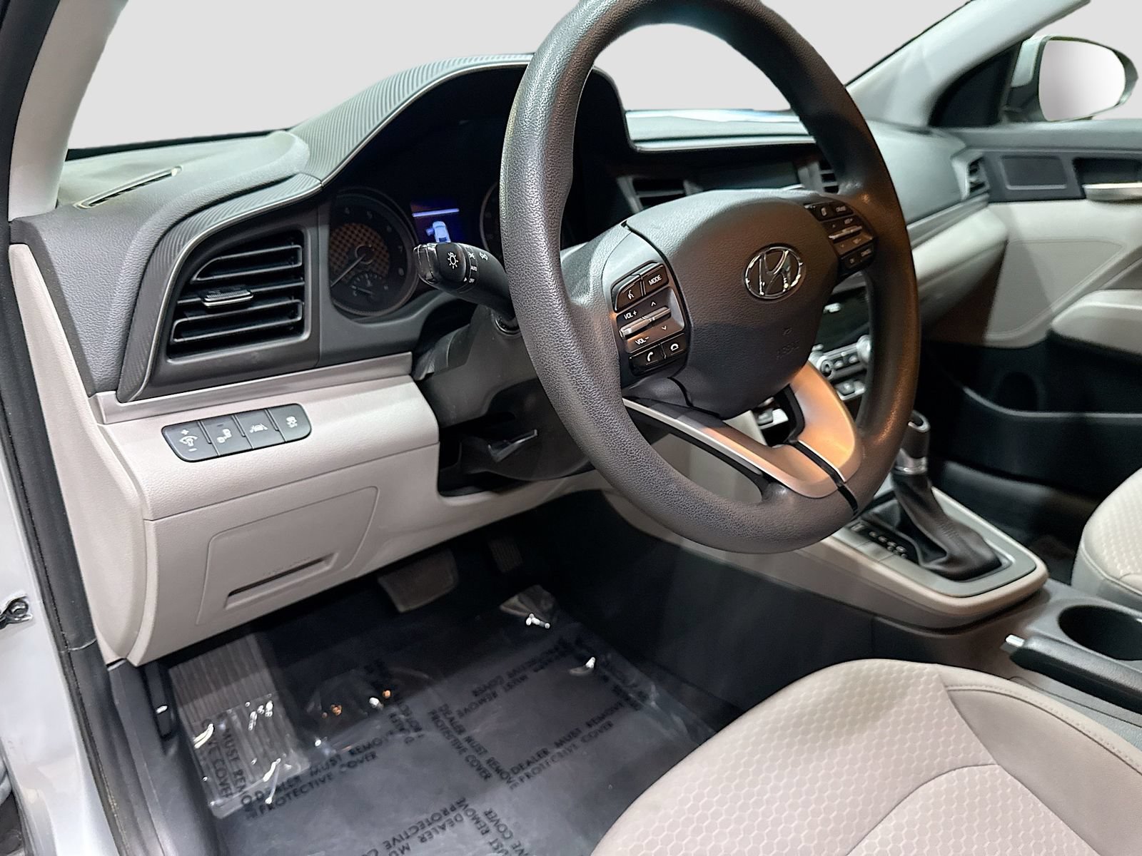 Used 2020 Hyundai Elantra SEL FWD image 10