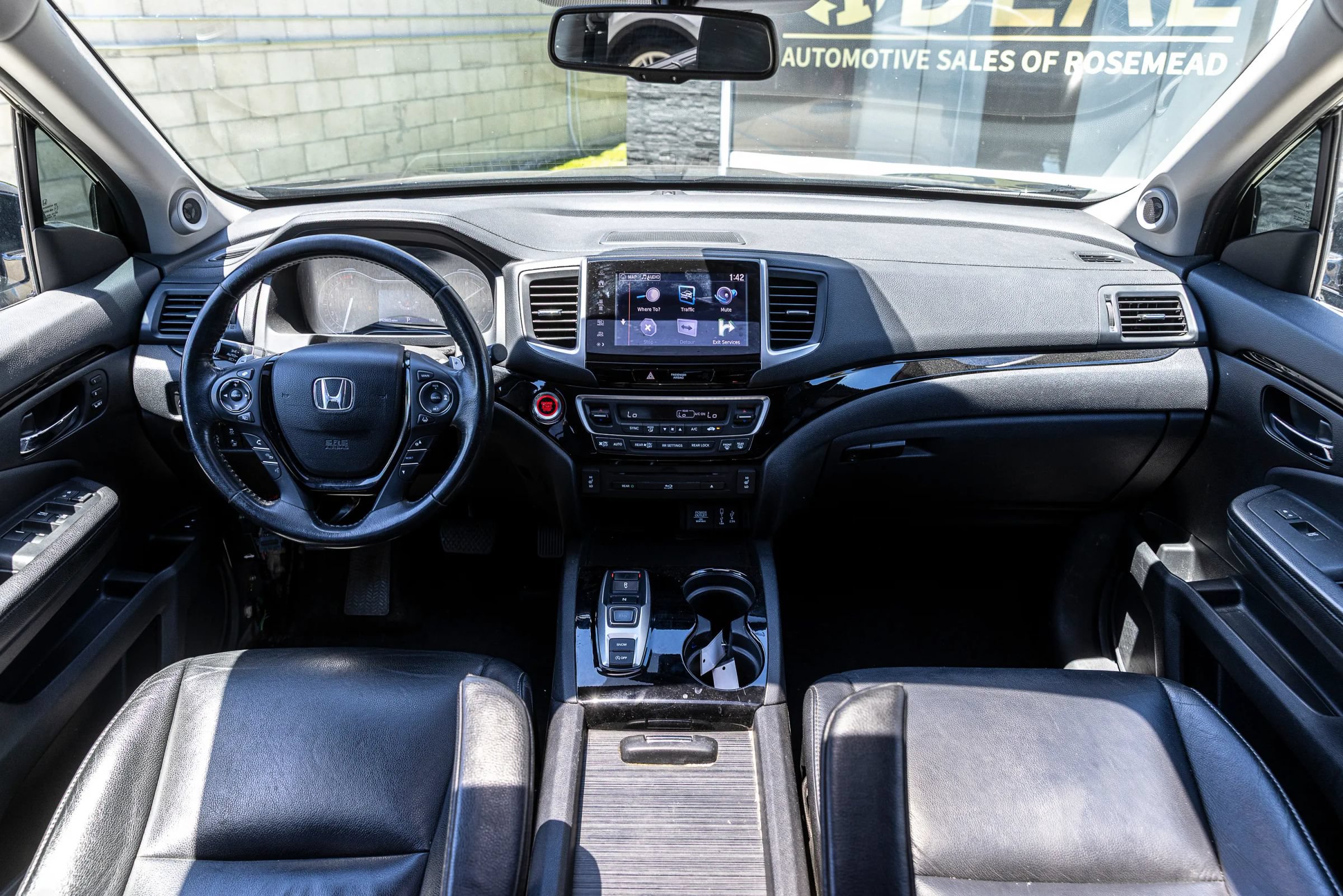 Used 2017 Honda Pilot Touring image 34