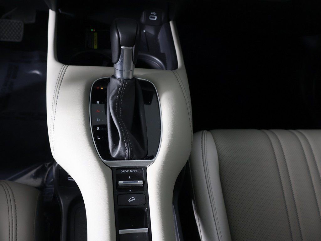 Used 2025 Honda HR-V EX-L image 45
