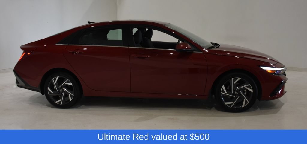 Used 2025 Hyundai Elantra SEL FWD image 4