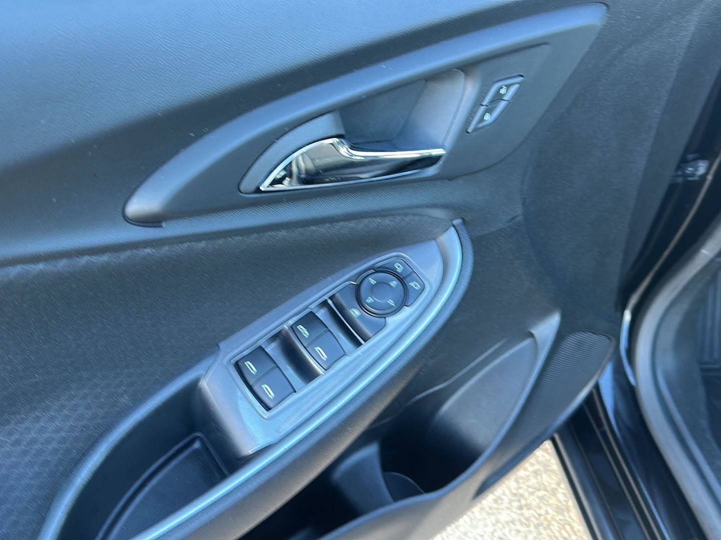 Used 2024 Chevrolet Malibu LT image 20