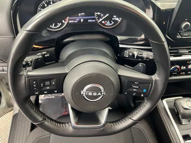 Used 2025 Nissan Pathfinder SV AWD/4WD image 22