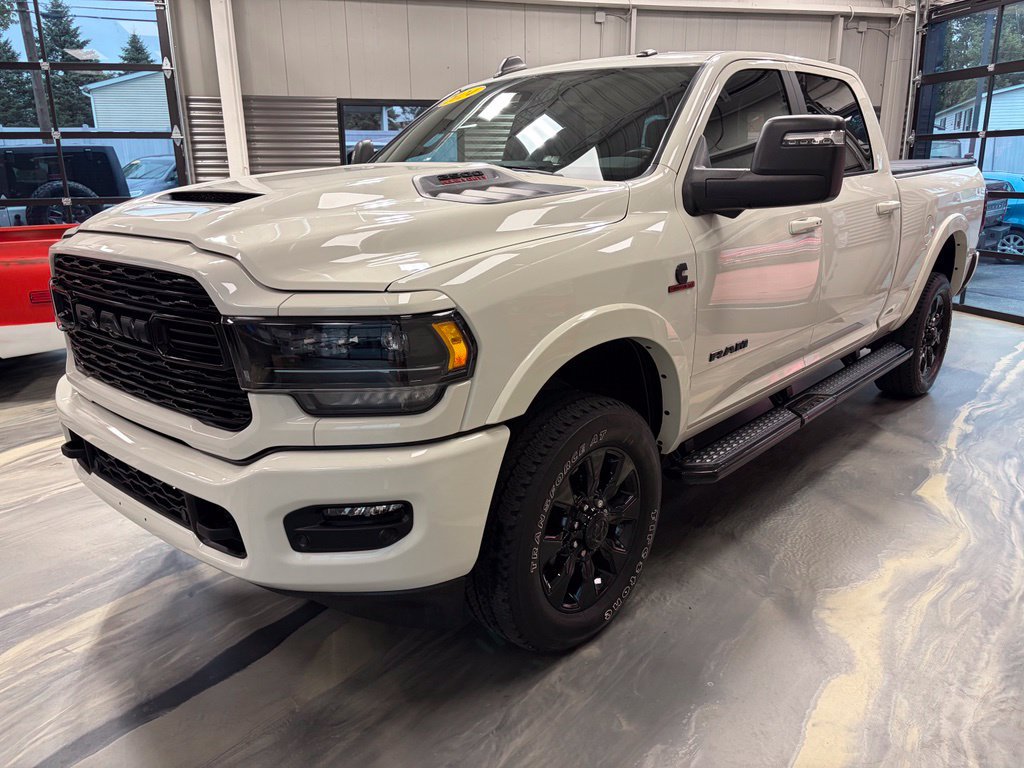 Used 2024 RAM 2500 Limited AWD/4WD image 44