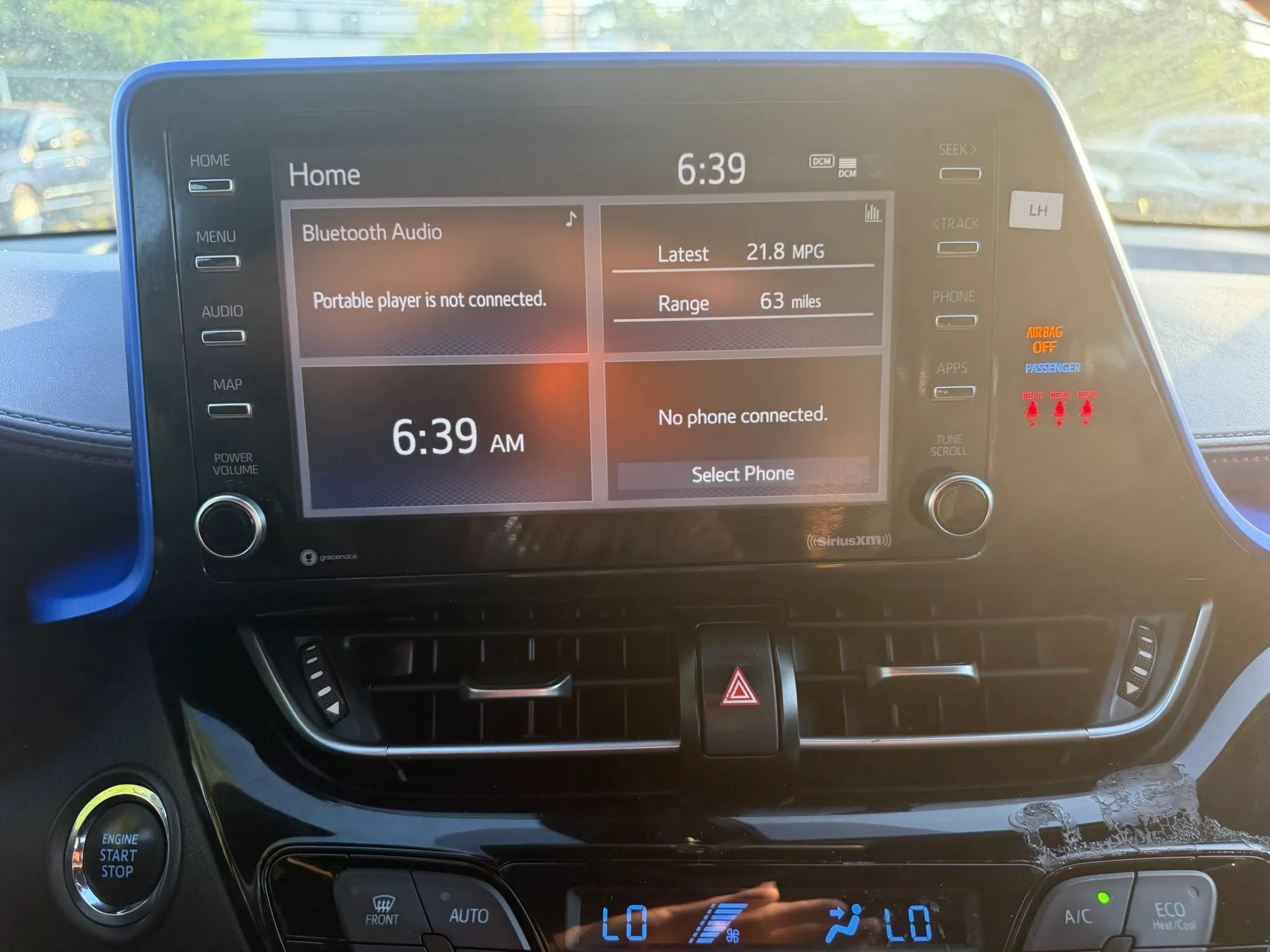 Used 2022 Toyota C-HR XLE FWD image 18