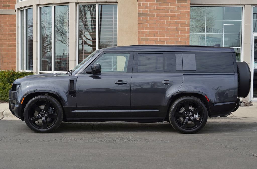 Certified 2026 Land Rover Defender 130 X-Dynamic SE AWD/4WD image 2