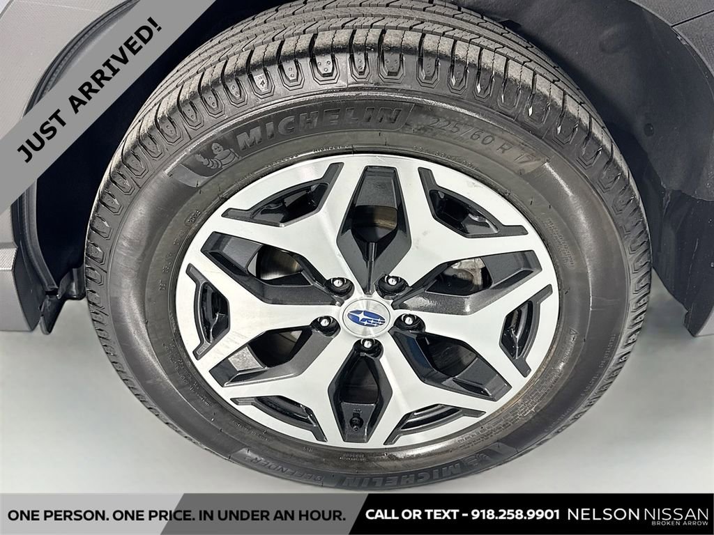 Used 2023 Subaru Forester Premium image 31