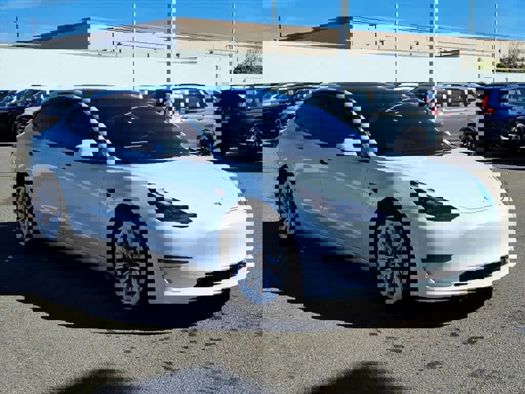 Used 2022 Tesla Model 3 Long Range image 3