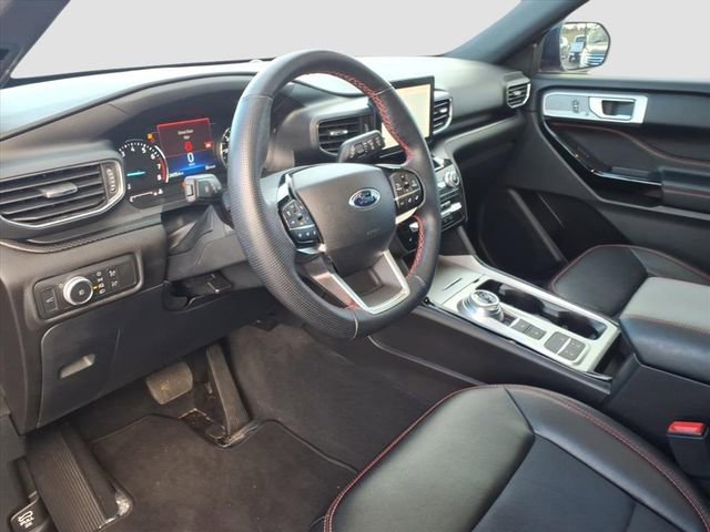 Used 2022 Ford Explorer ST-Line w/ Class IV Trailer Tow Package image 16