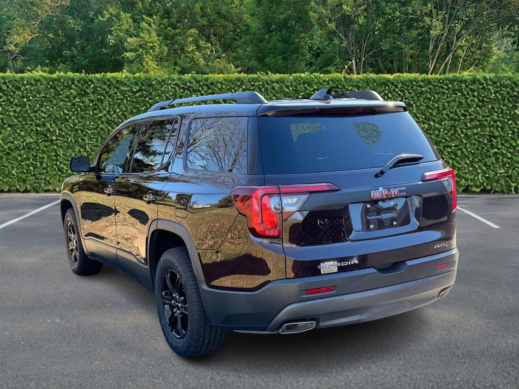 Used 2021 GMC Acadia AT4 w/ Technology Package image 4