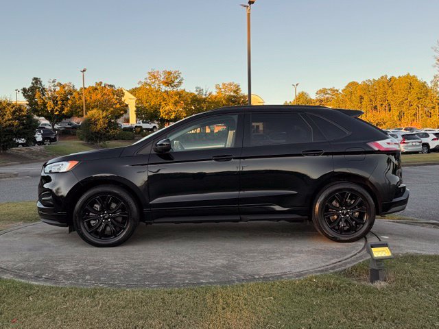 Used 2024 Ford Edge SE w/ Black Appearance Package AWD/4WD image 4