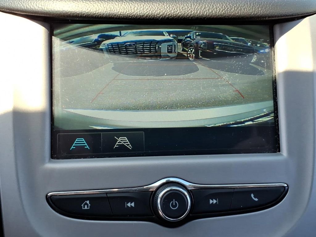 Used 2018 Chevrolet Cruze LS FWD image 20