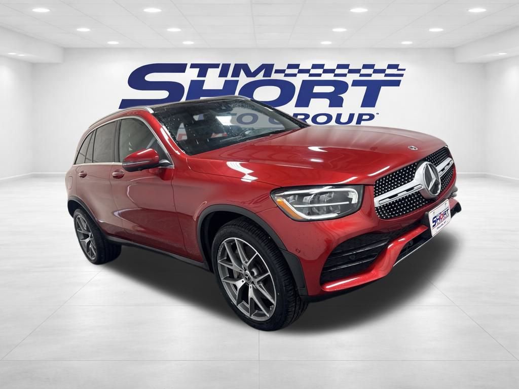 Used 2022 Mercedes-Benz GLC 300 4MATIC w/ AMG Line image 3