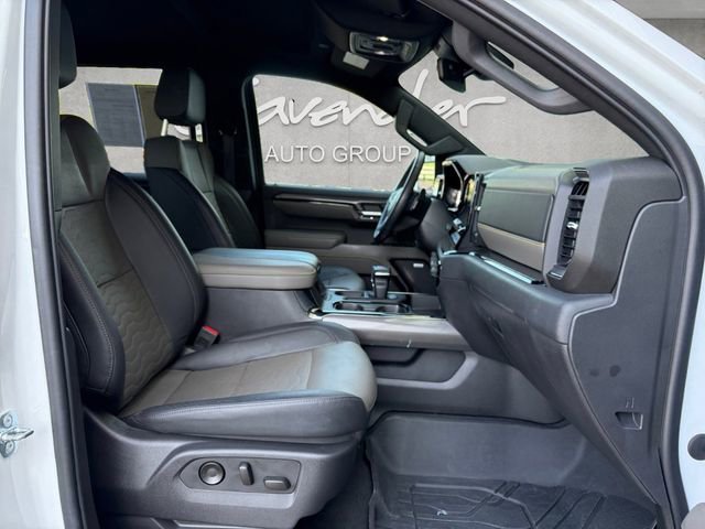 Used 2023 Chevrolet Silverado 1500 ZR2 AWD/4WD image 24