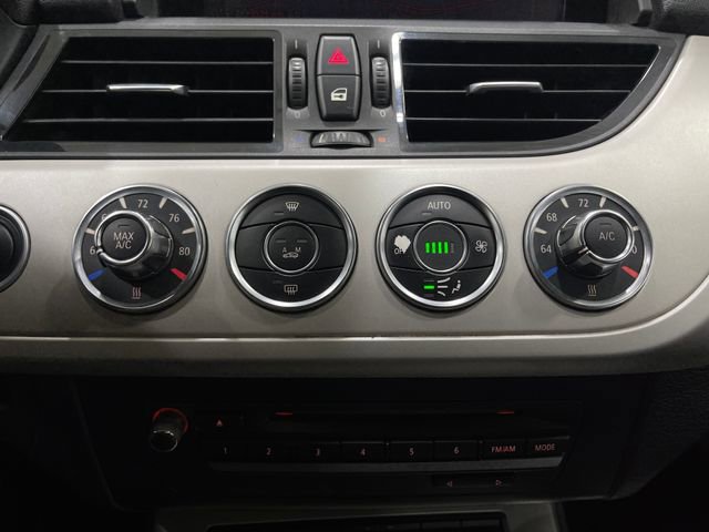 Used 2015 BMW Z4 sDrive28i image 23