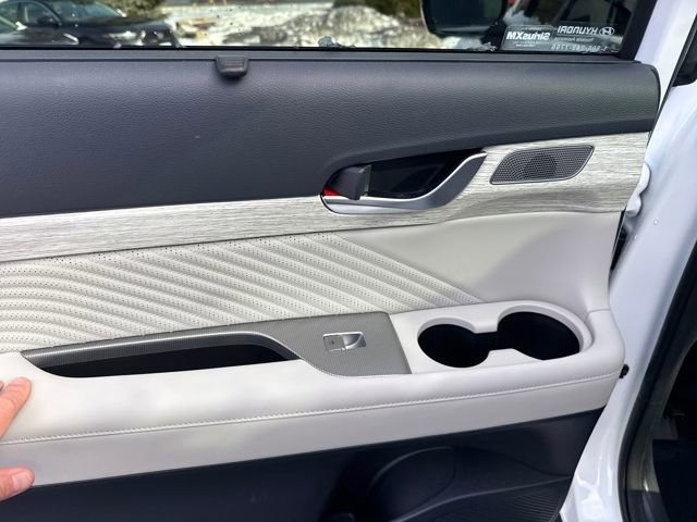 Used 2025 Hyundai Palisade Calligraphy image 19