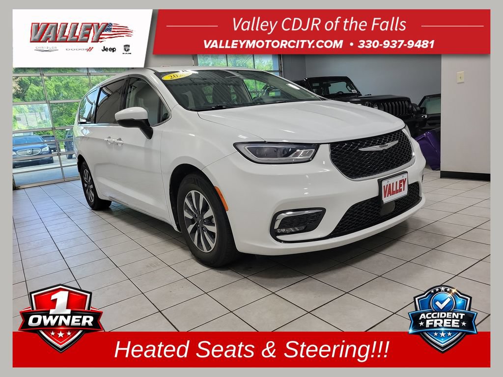 Used 2023 Chrysler Pacifica Touring-L