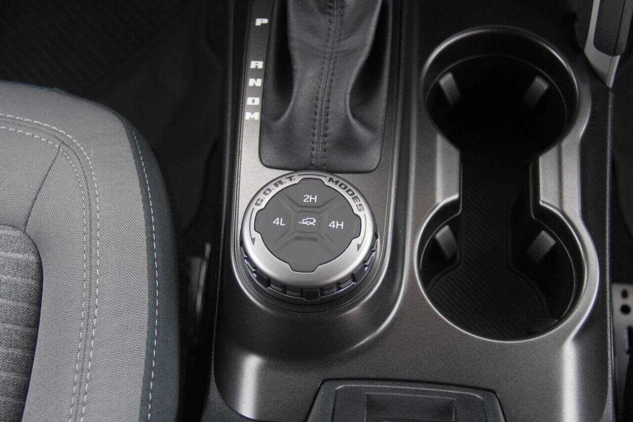 Used 2023 Ford Bronco Outer Banks image 19