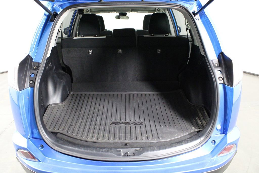 Used 2017 Toyota RAV4 XLE image 14