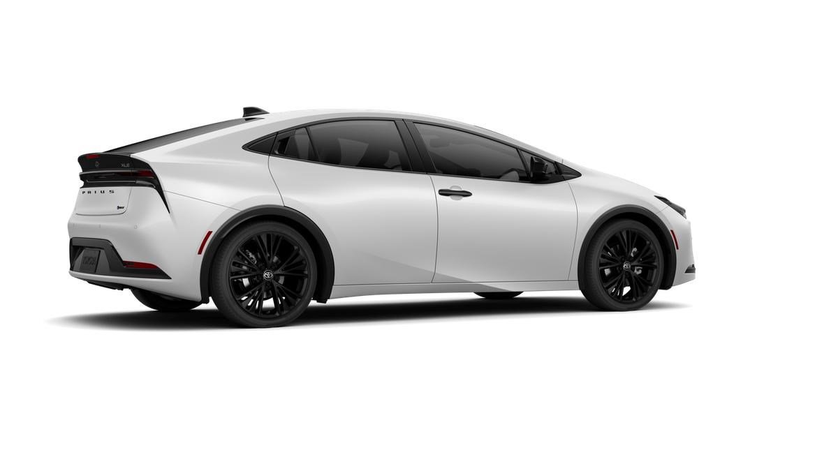 New 2026 Toyota Prius FWD image 31