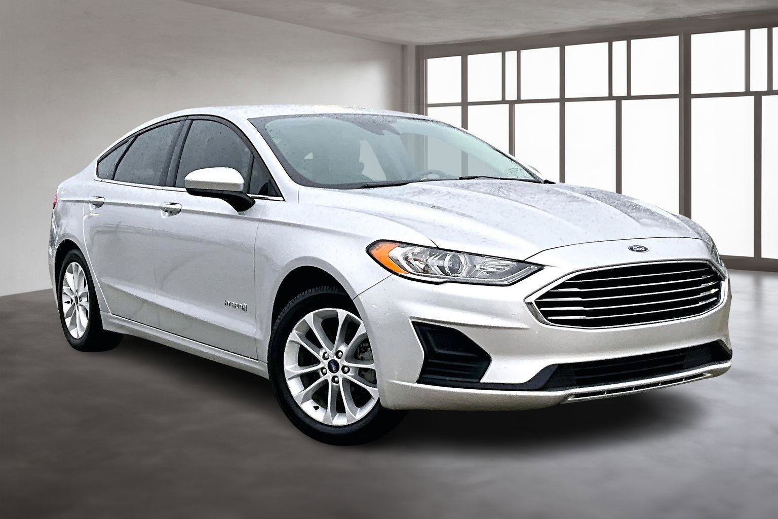 Used 2019 Ford Fusion SE image 13