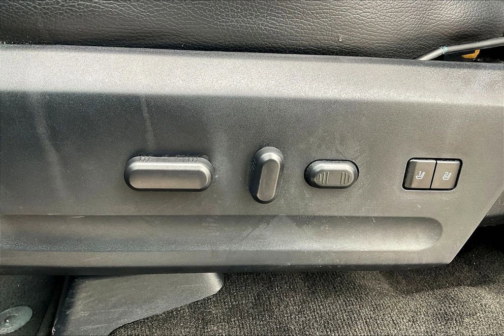 Used 2017 Ford Expedition EL Limited w/ Equipment Group 301A image 24