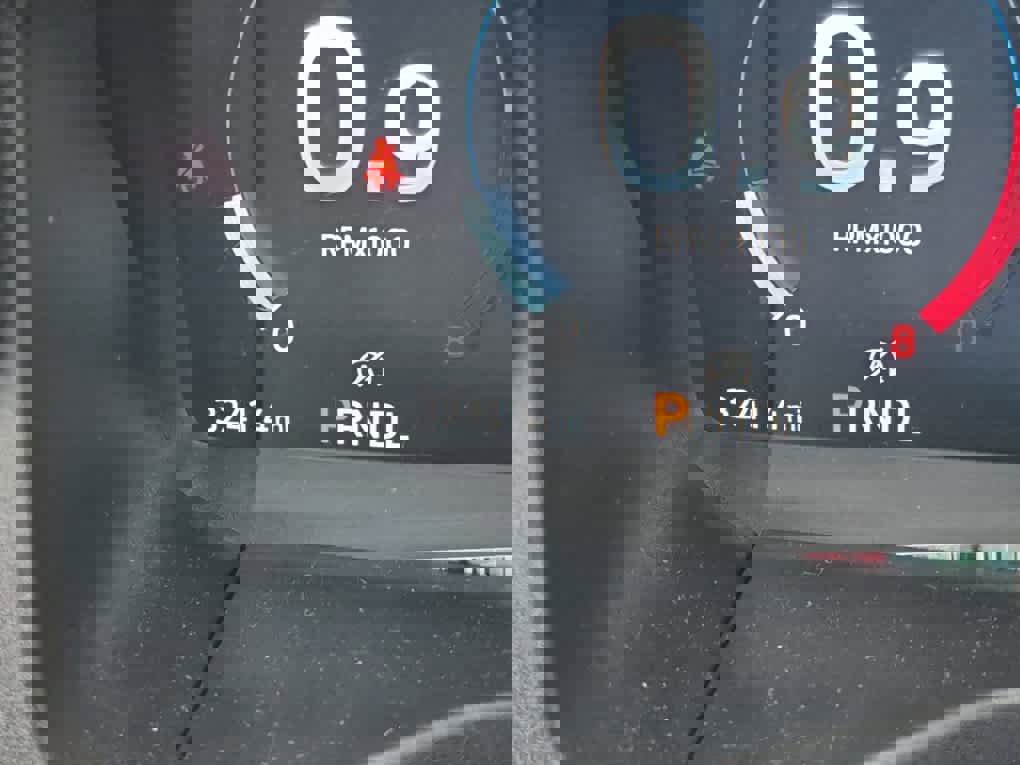 Used 2025 Ford Explorer ST-Line w/ ST-Line Street Pack image 18