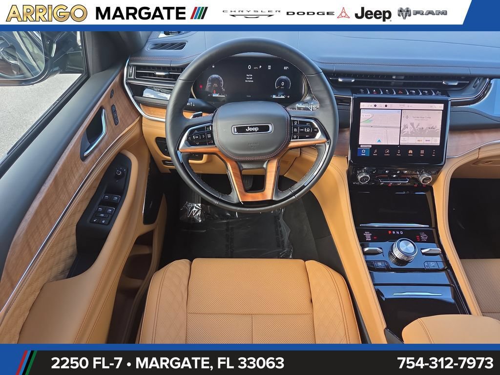 New 2025 Jeep Grand Cherokee L Summit AWD/4WD image 17