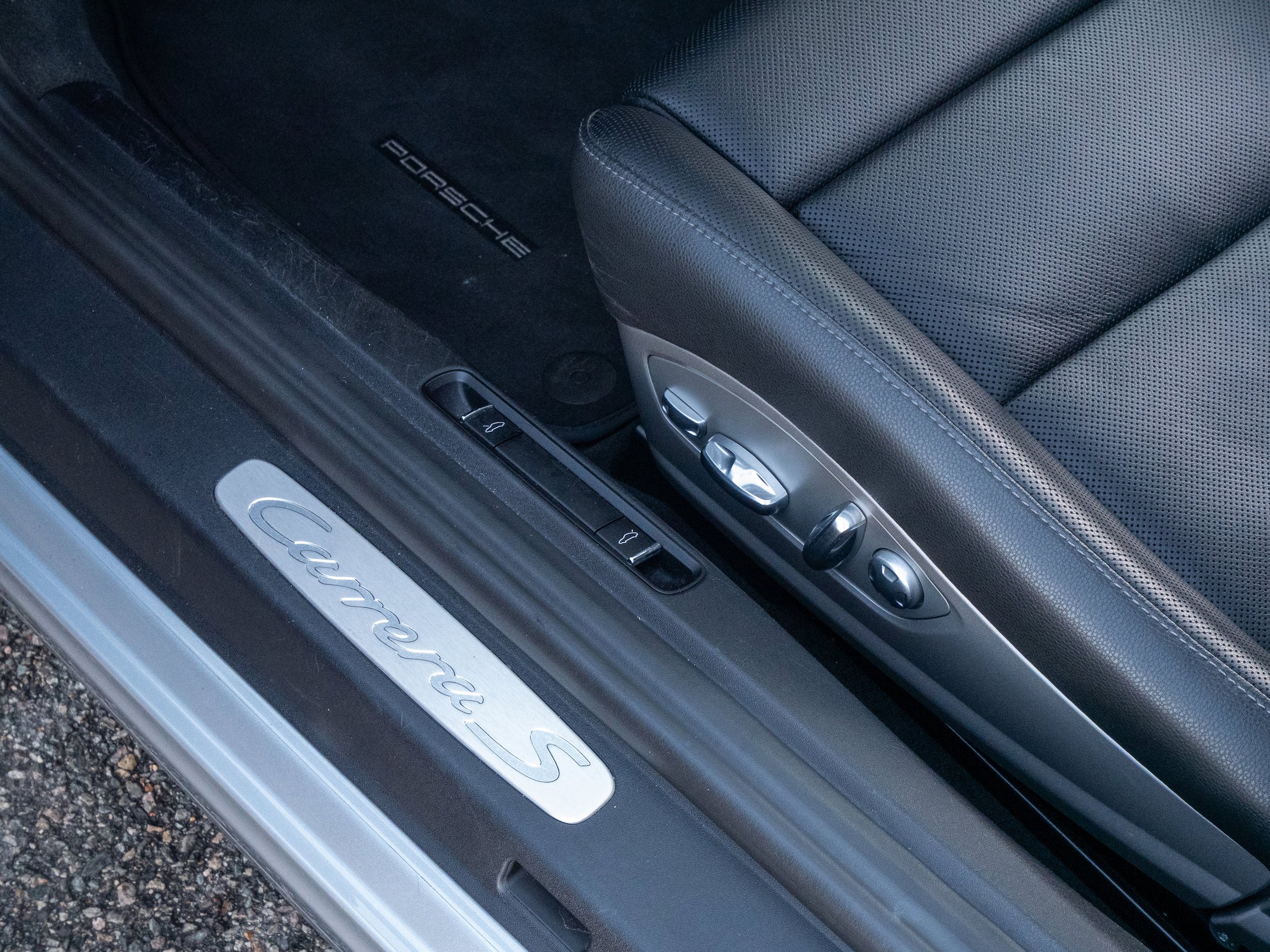 Used 2015 Porsche 911 Carrera S image 30