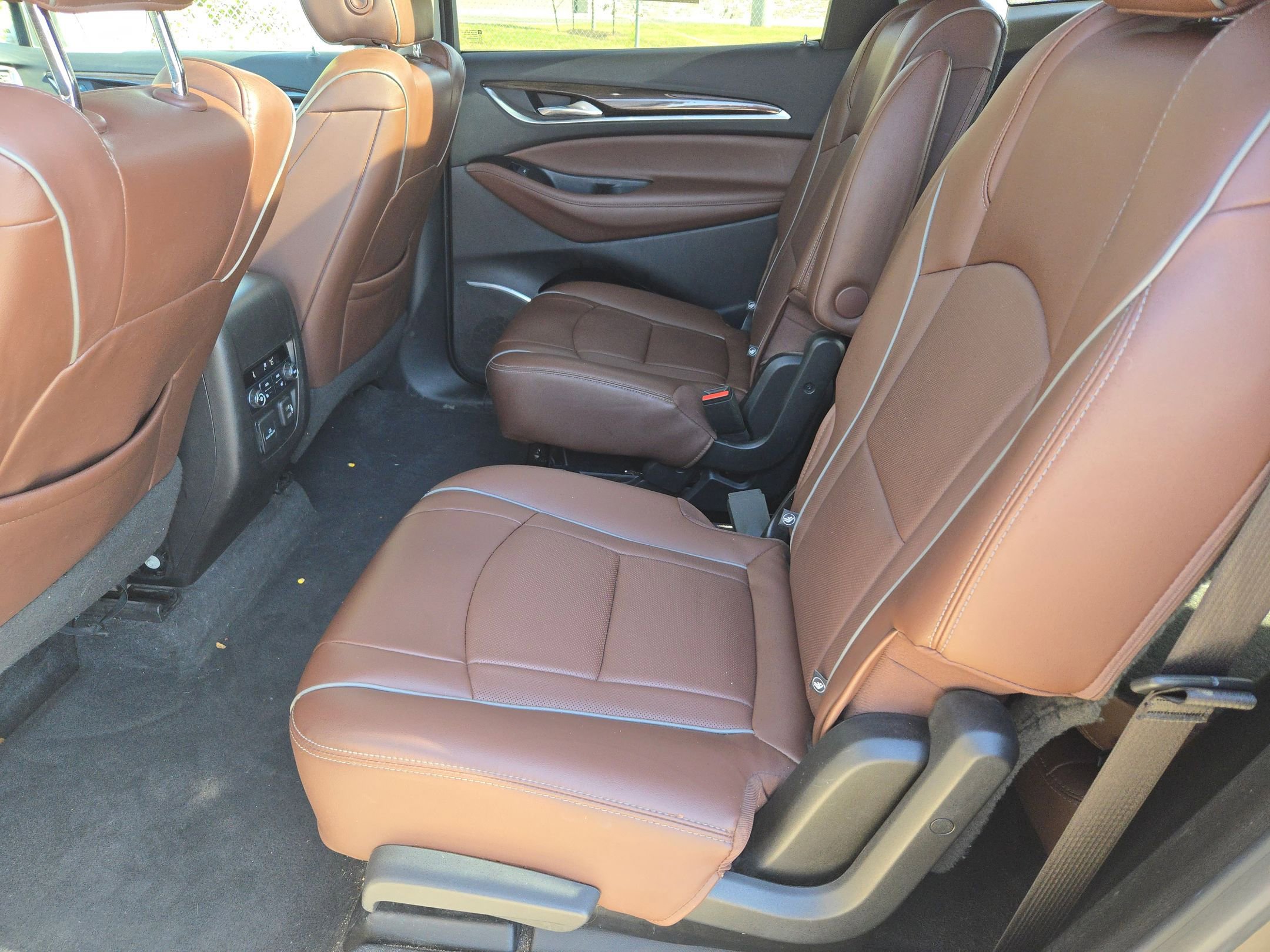 Used 2020 Buick Enclave Avenir w/ Avenir Technology Package image 13