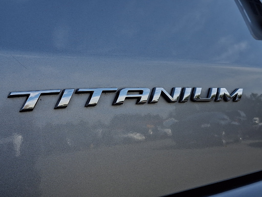 Used 2024 Ford Edge Titanium AWD/4WD image 29