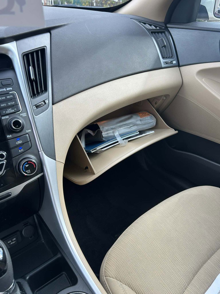 Used 2011 Hyundai Sonata GLS image 19