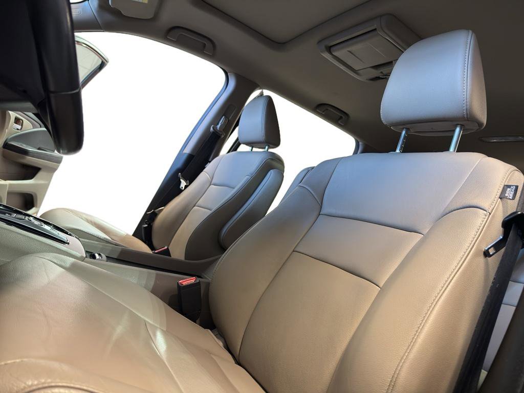 Used 2016 Honda Pilot Touring image 14