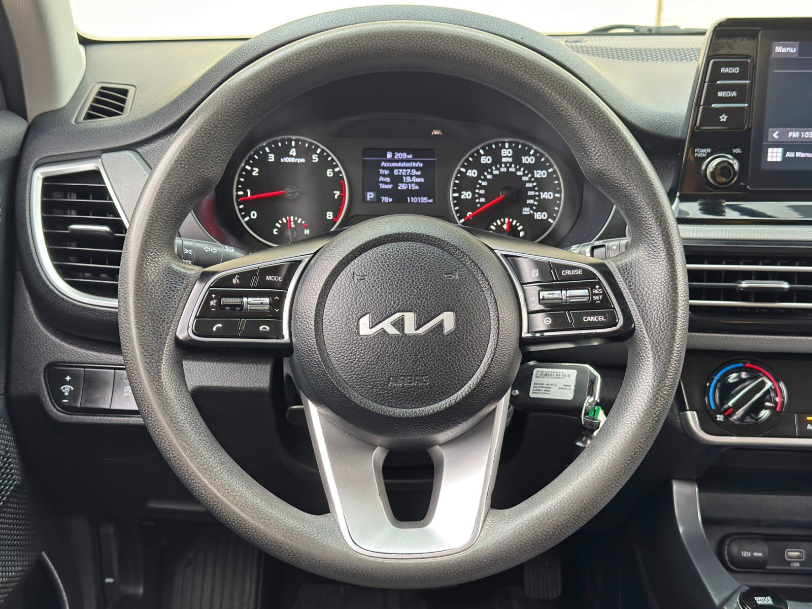 Used 2023 Kia Seltos LX AWD/4WD image 18