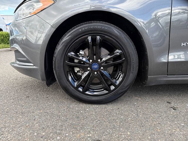 Used 2018 Ford Fusion SE FWD image 25