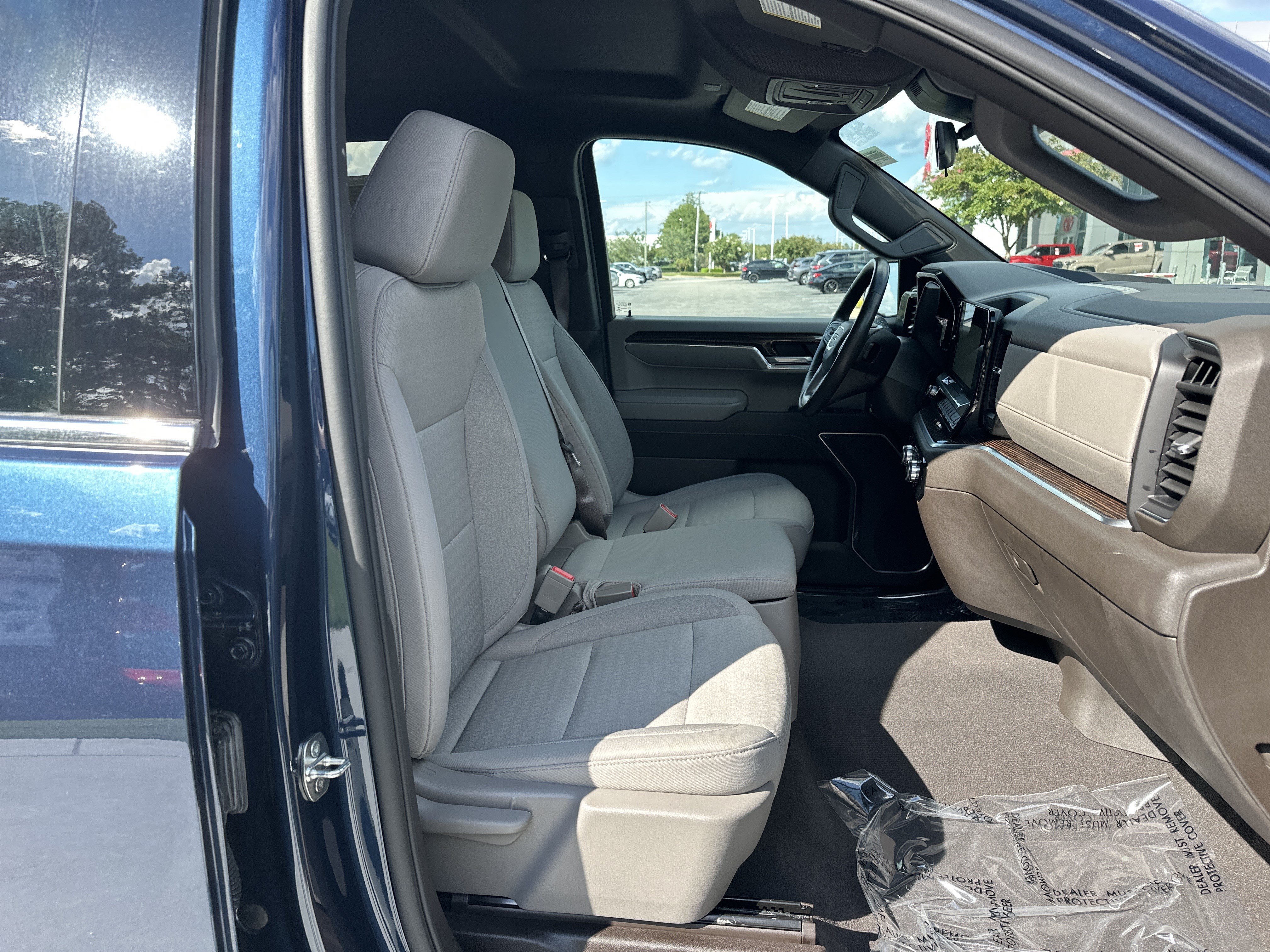 Used 2022 GMC Sierra 1500 SLE AWD/4WD image 33