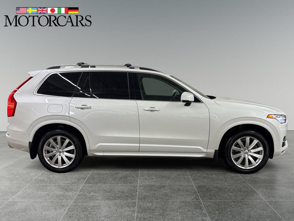 Used 2016 Volvo XC90 T6 Momentum w/ Momentum Plus Package AWD/4WD image 2