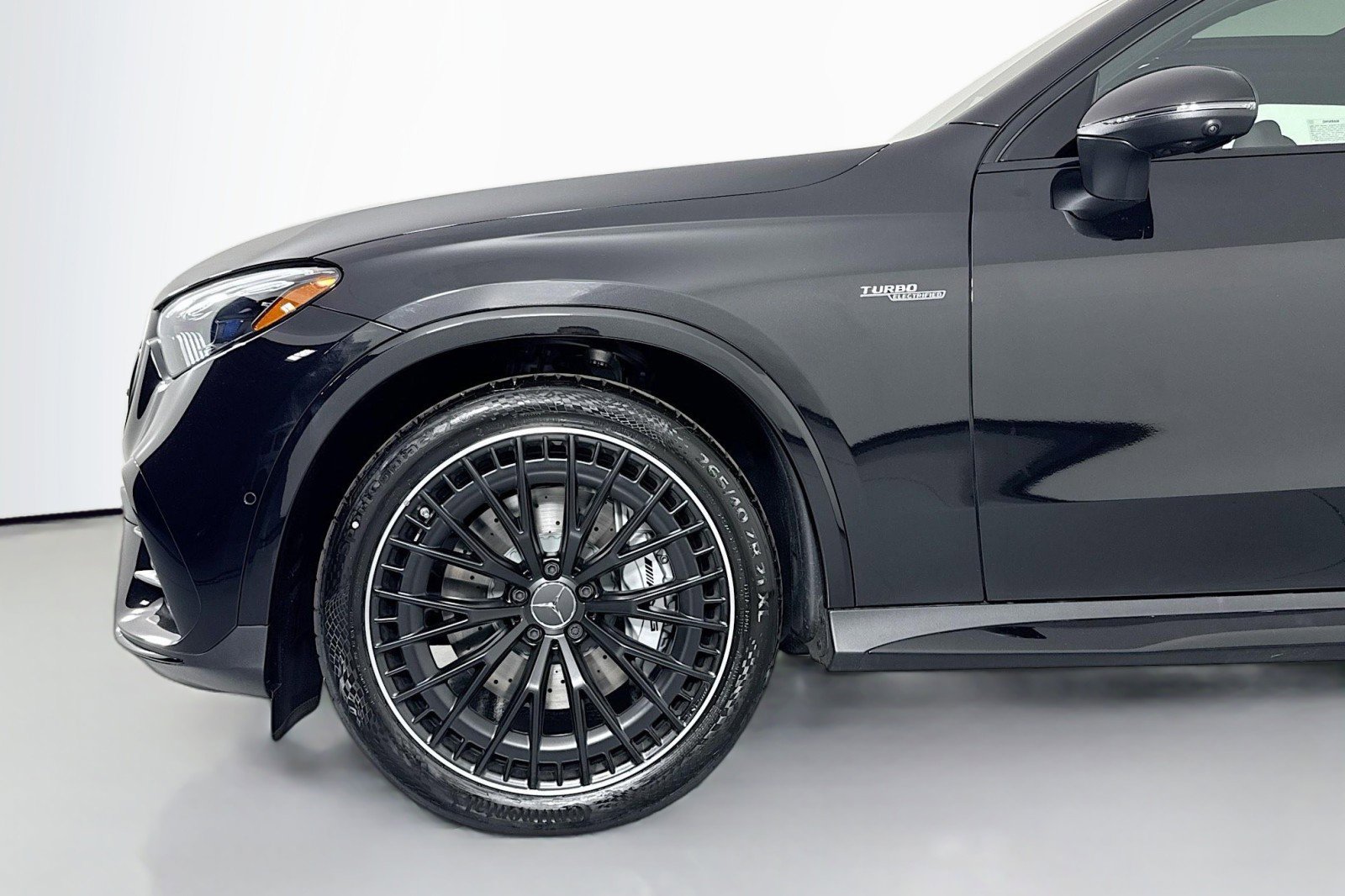 New 2025 Mercedes-Benz GLC 43 AMG 4MATIC image 9