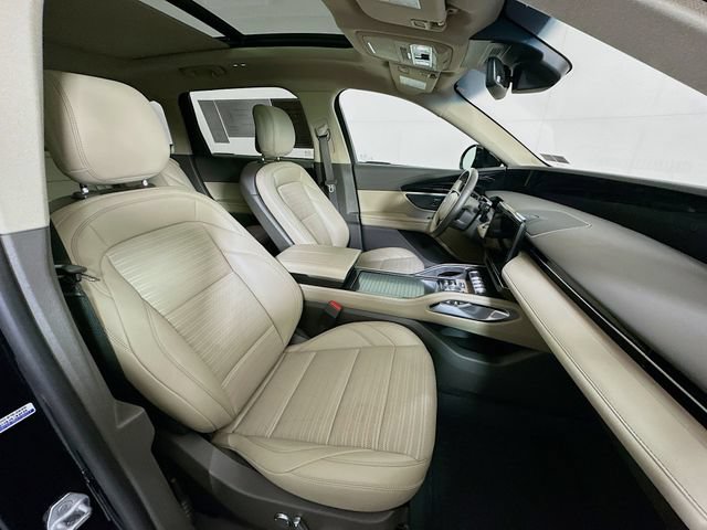 Certified 2024 Lincoln Nautilus Reserve w/ Equipment Group 202A AWD/4WD image 30