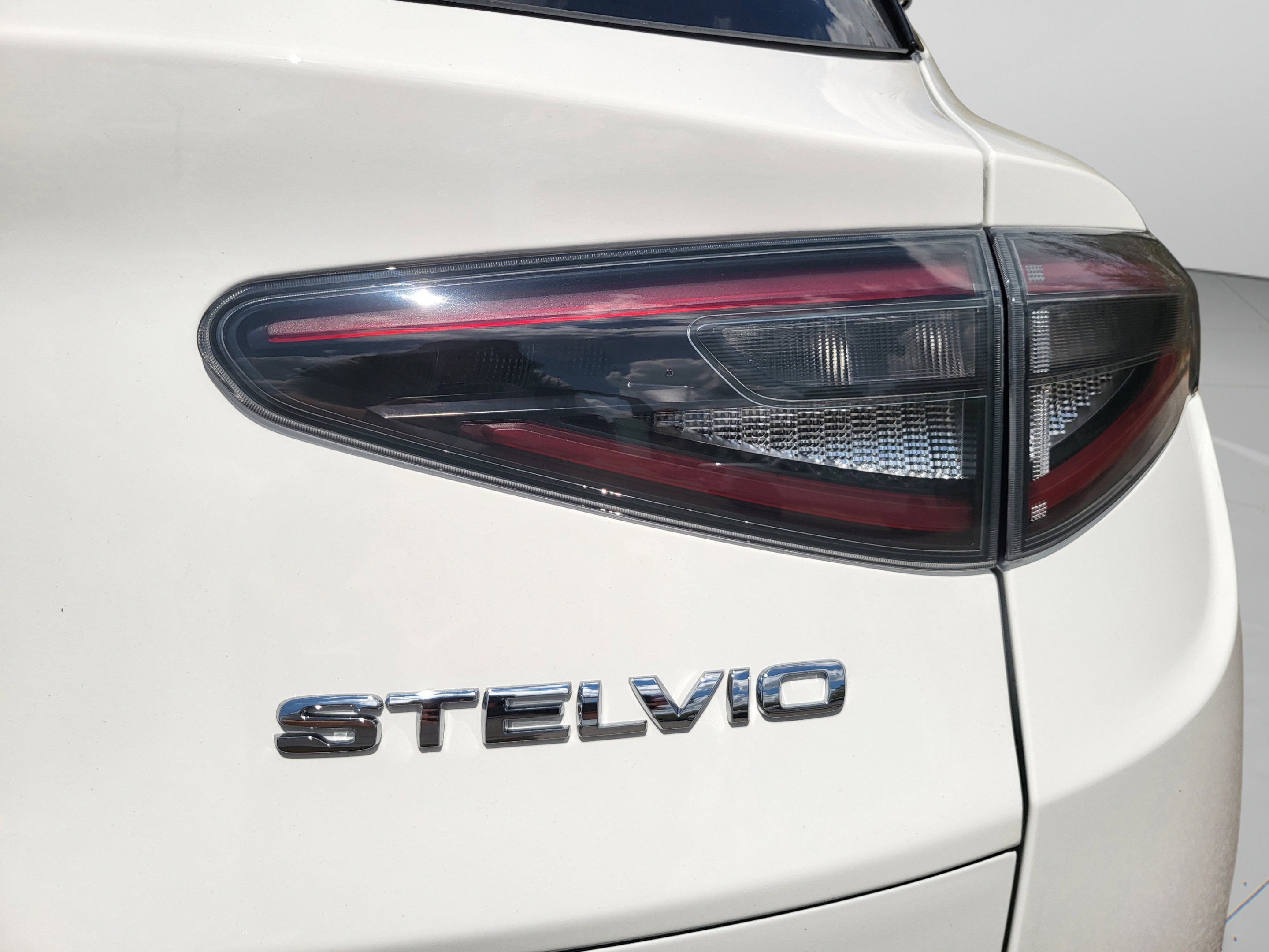 New 2026 Alfa Romeo Stelvio Sprint AWD/4WD image 19