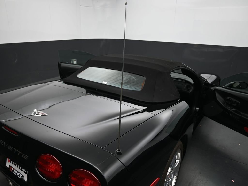 Used 2003 Chevrolet Corvette Convertible w/ Preferred Equipment Group1 image 41