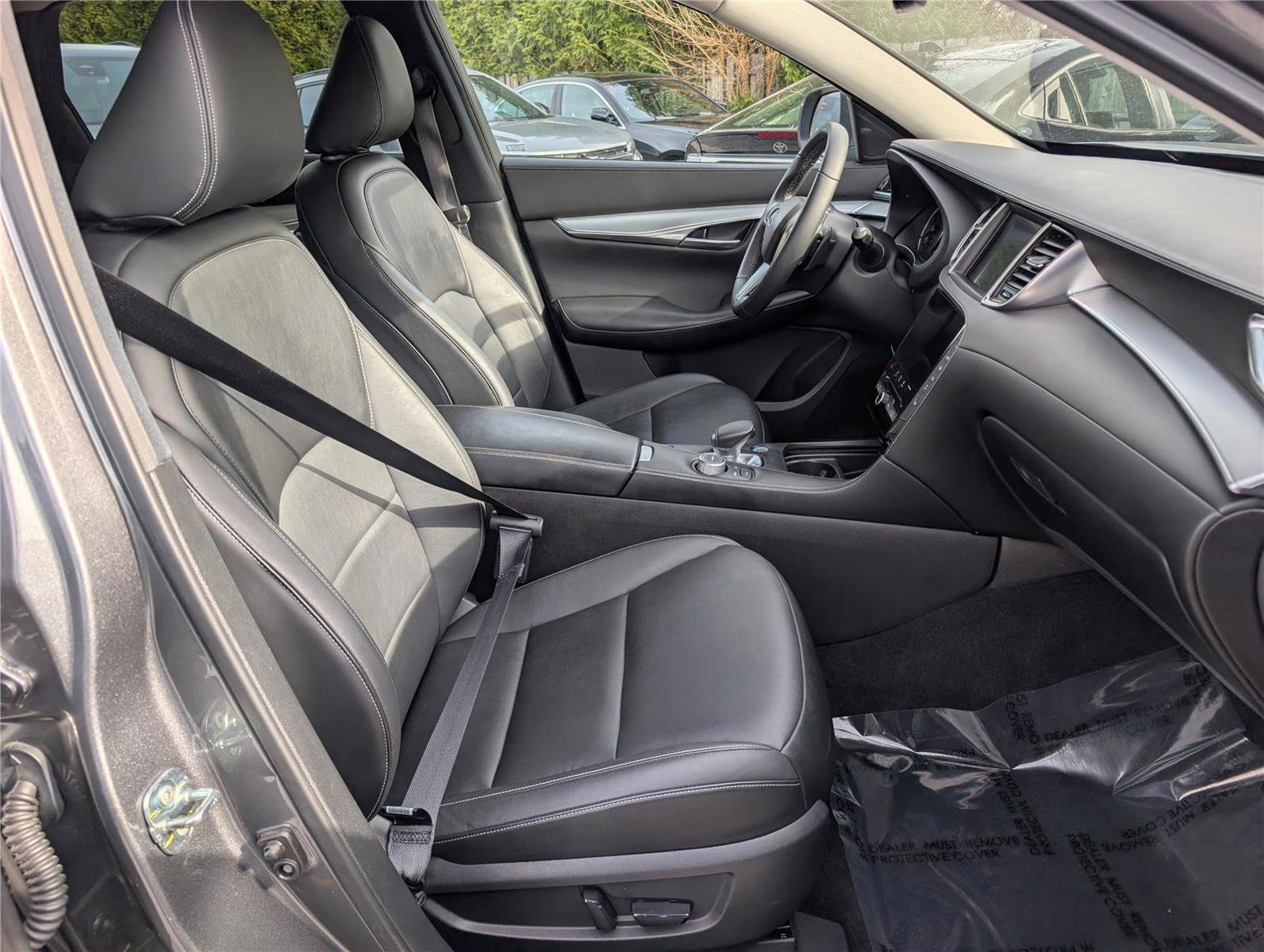 Used 2021 INFINITI QX50 Luxe image 11